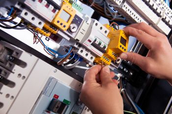 Rénovation : mise aux normes de votre installation électrique
